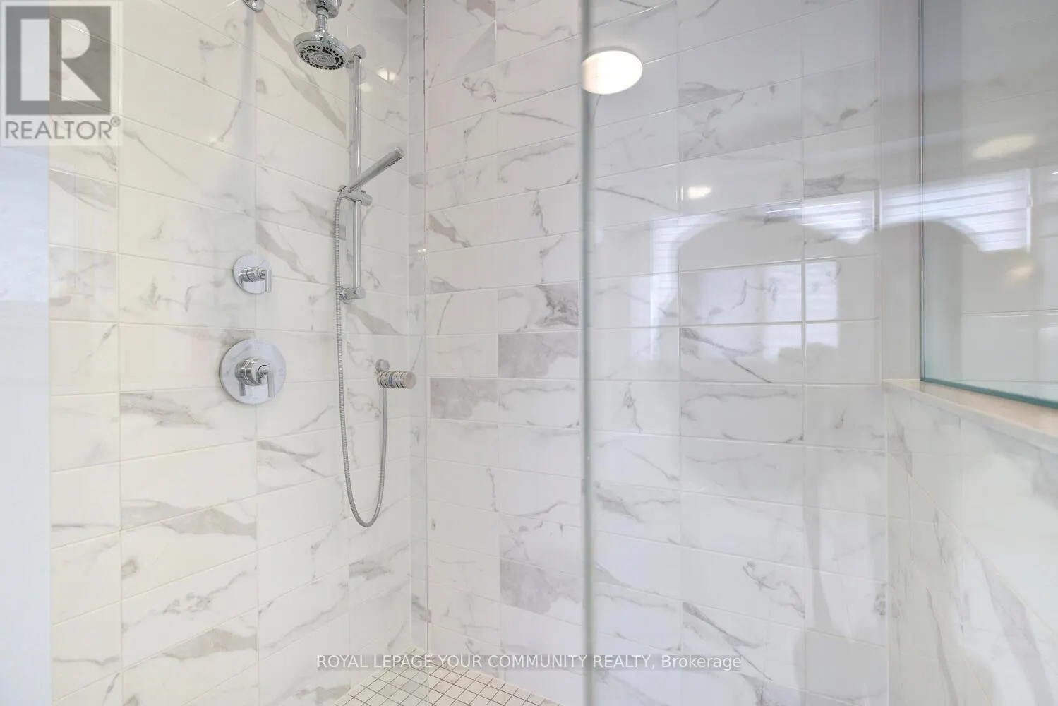 152 STORMONT TRAIL