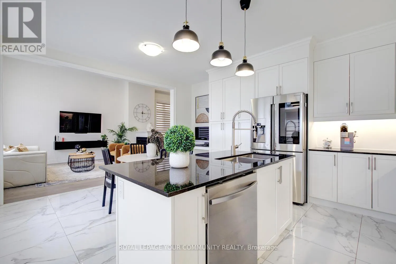 152 STORMONT TRAIL