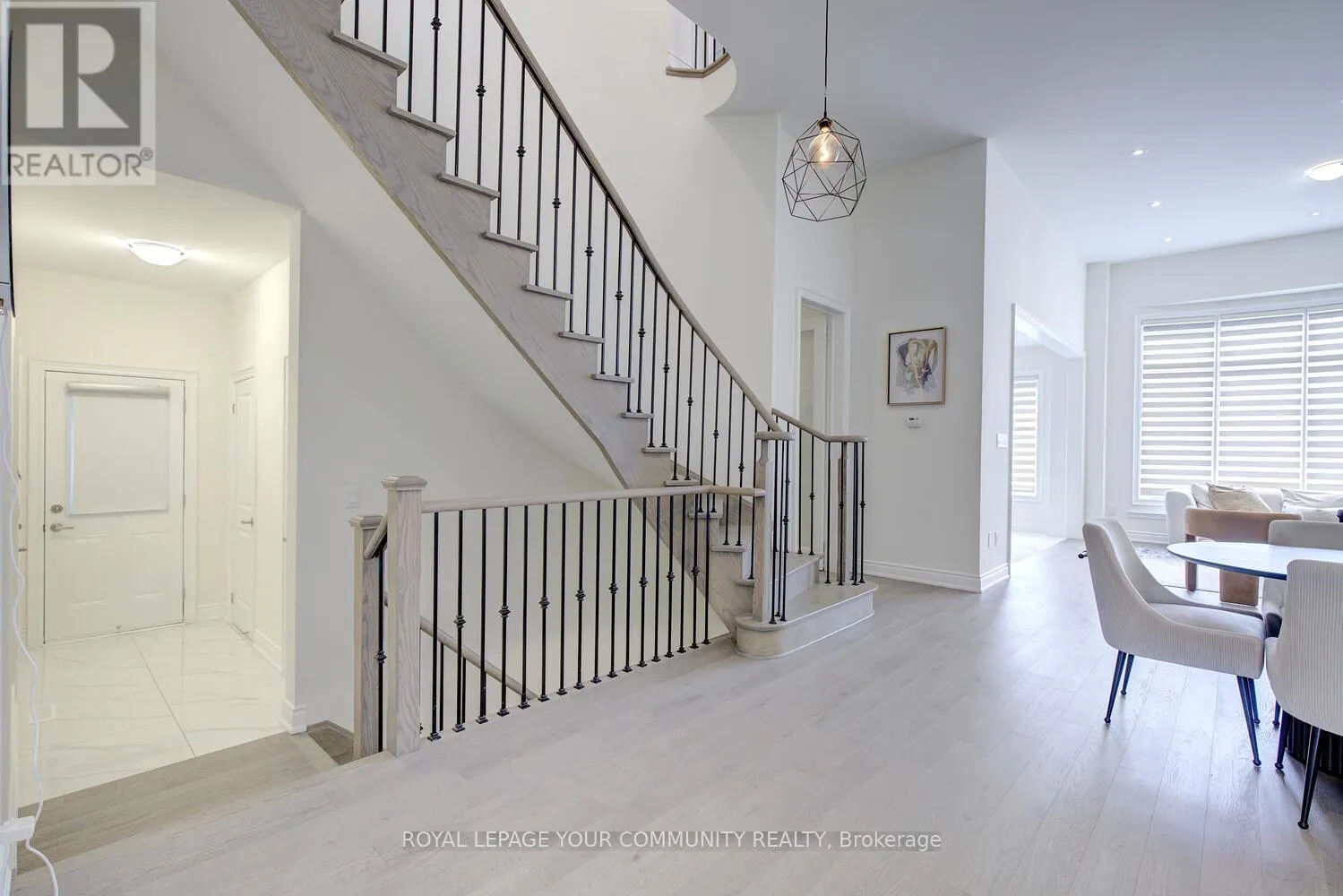 152 STORMONT TRAIL