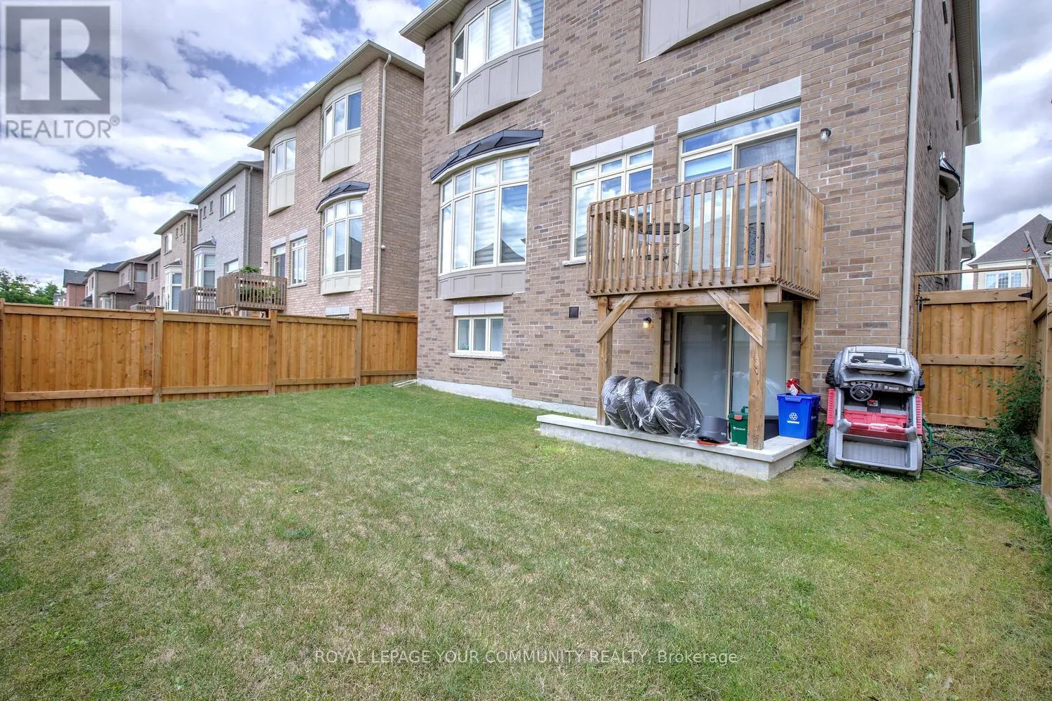 152 STORMONT TRAIL