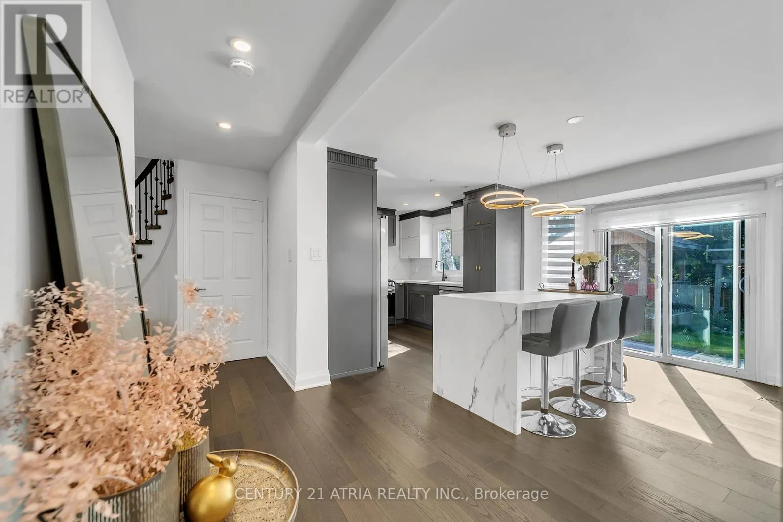 65 WORTHINGTON AVENUE