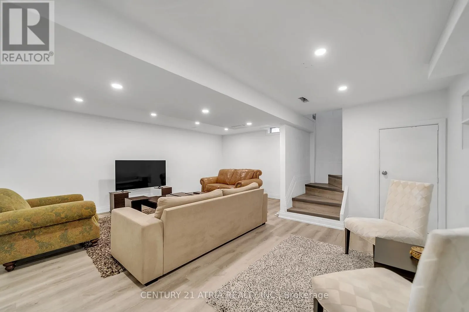65 WORTHINGTON AVENUE