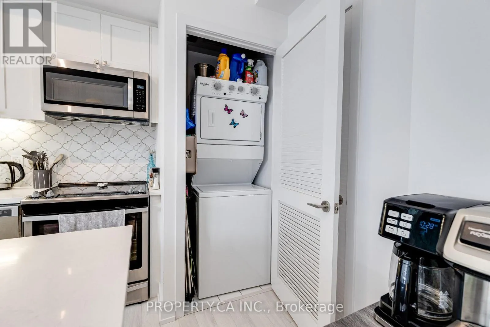 130 - 331 BROWARD WAY E