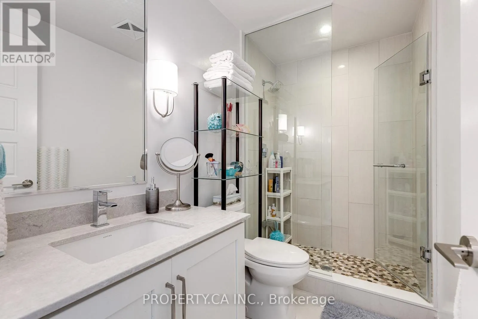 130 - 331 BROWARD WAY E