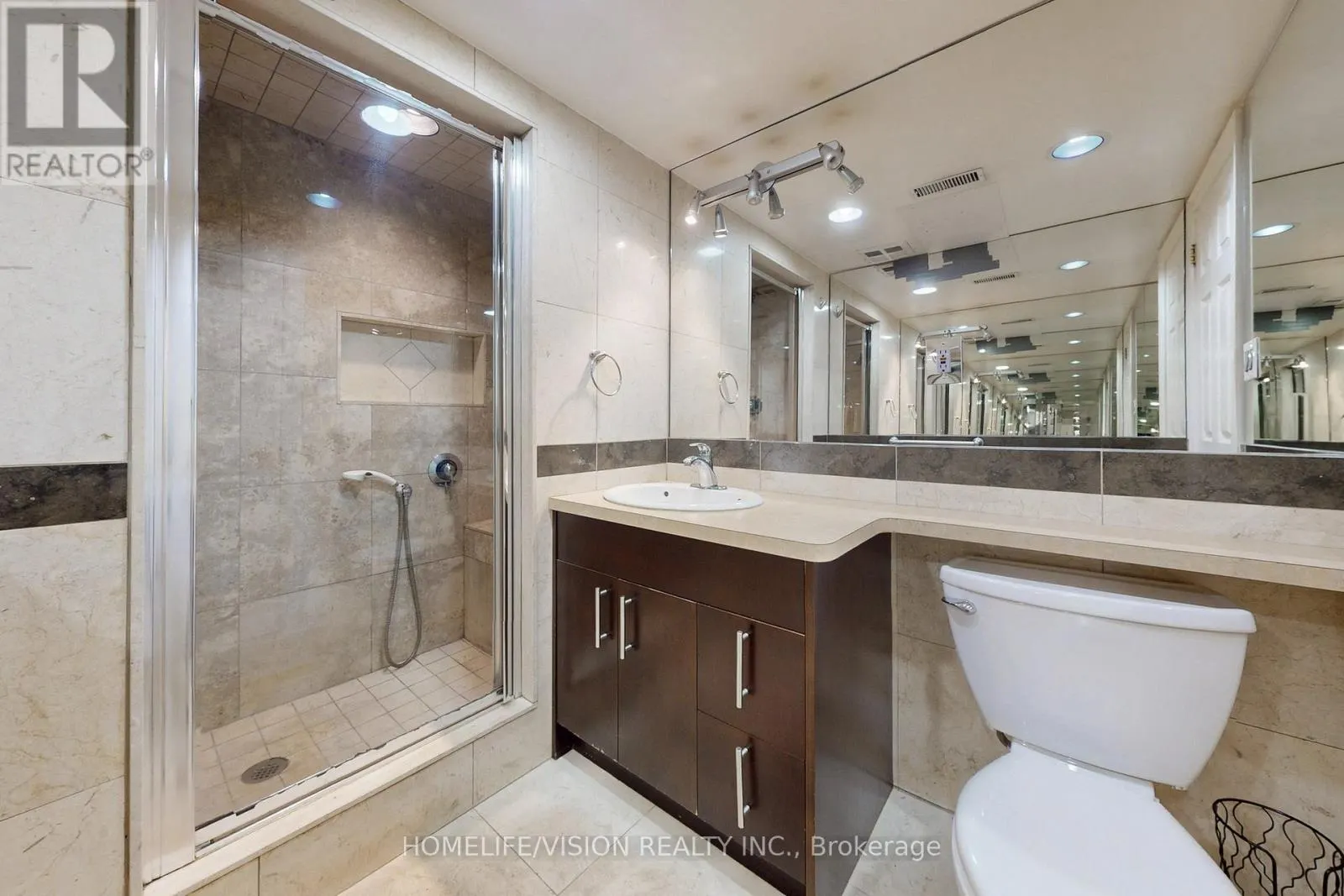 135 PATRICIA DRIVE