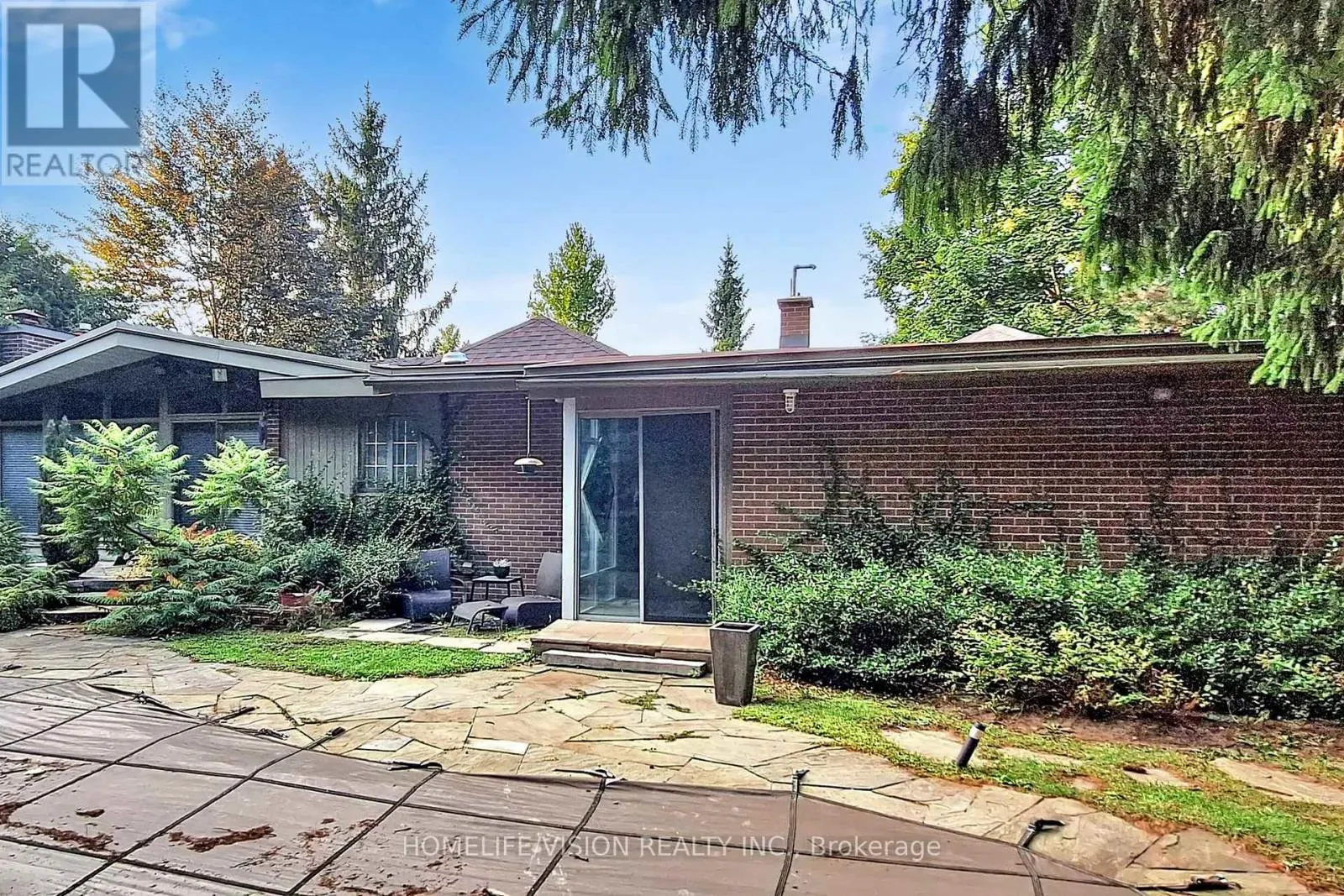 135 PATRICIA DRIVE
