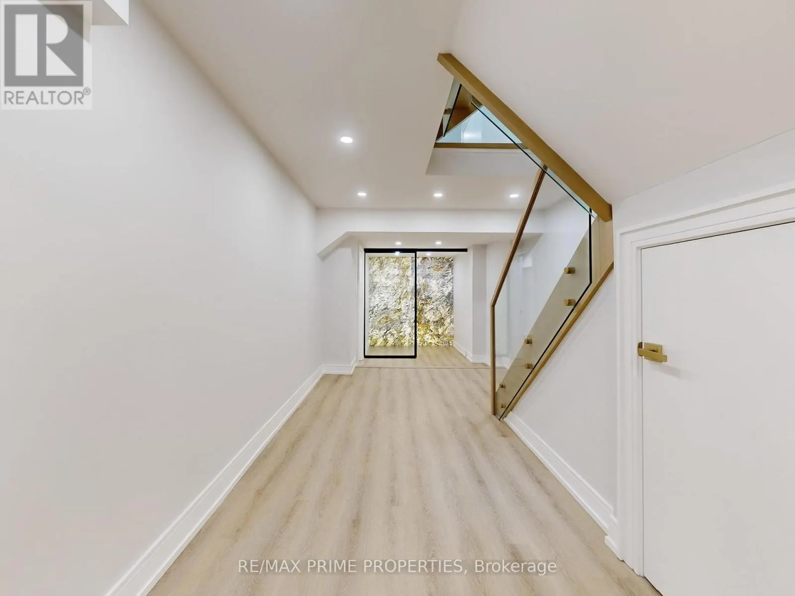 137 OLD SURREY LANE
