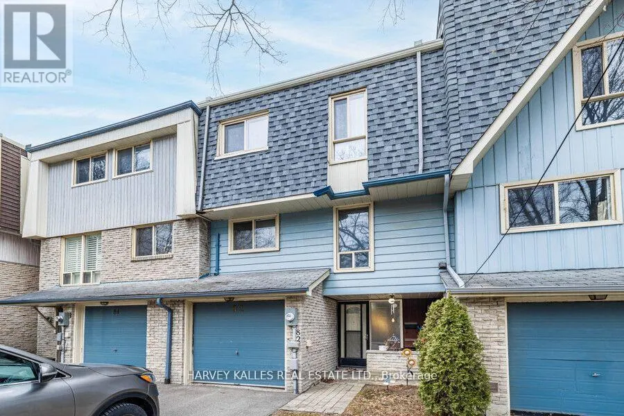82 POPLAR CRESCENT