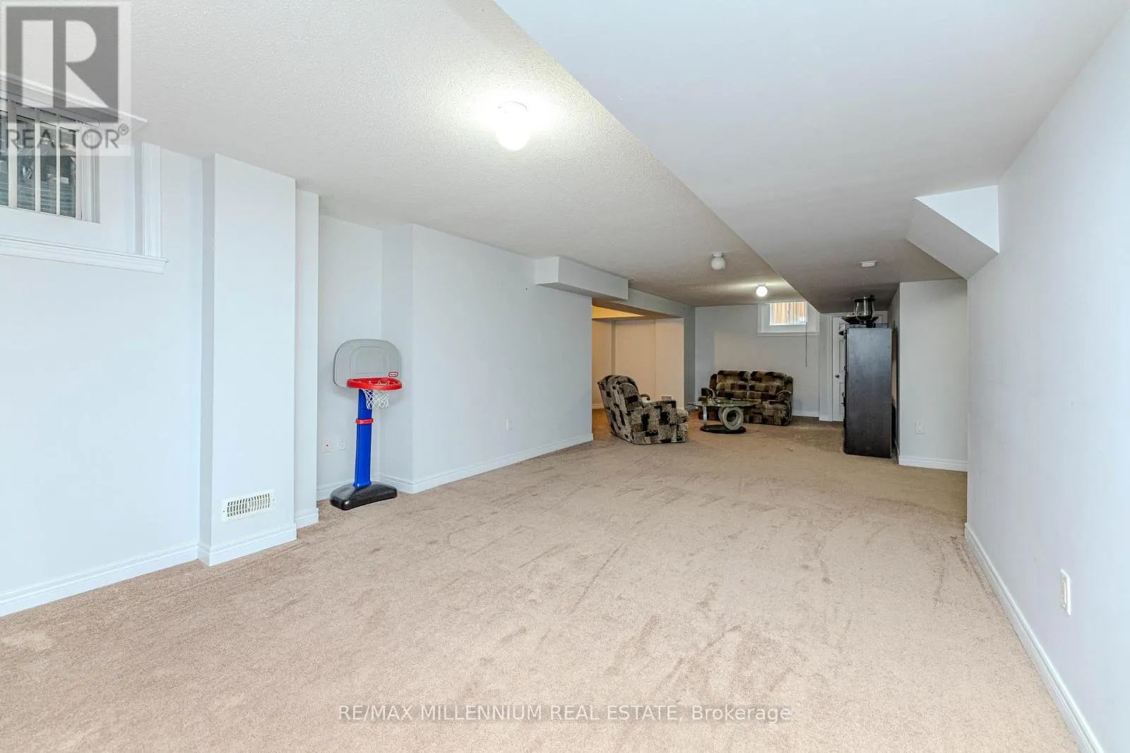 75 COPELAND CRESCENT