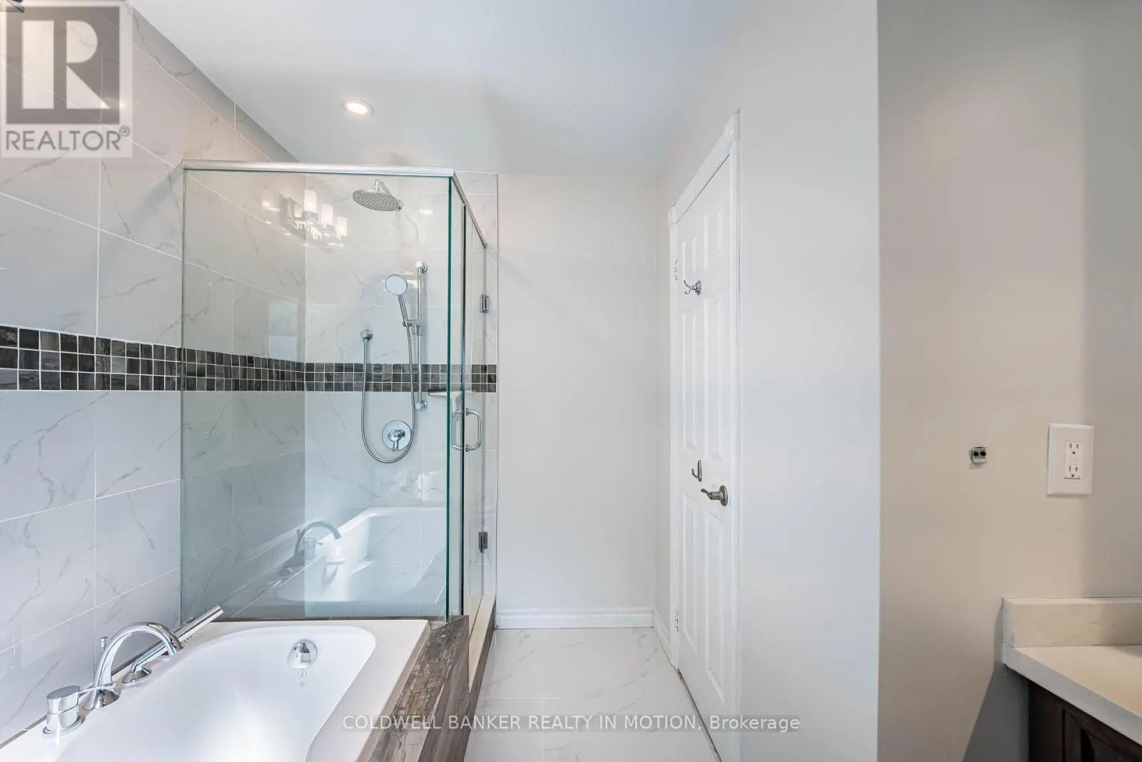 9 BUTTONFIELD ROAD