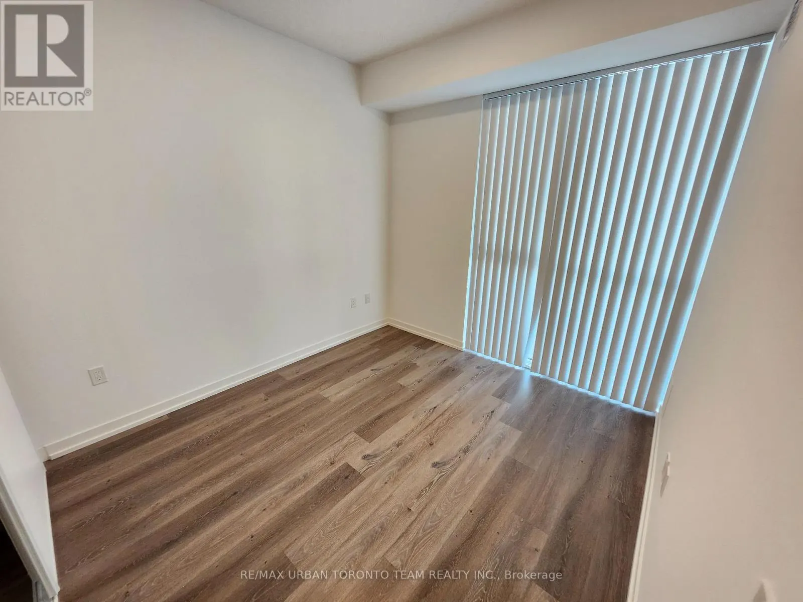 1515 - 28 INTERCHANGE WAY