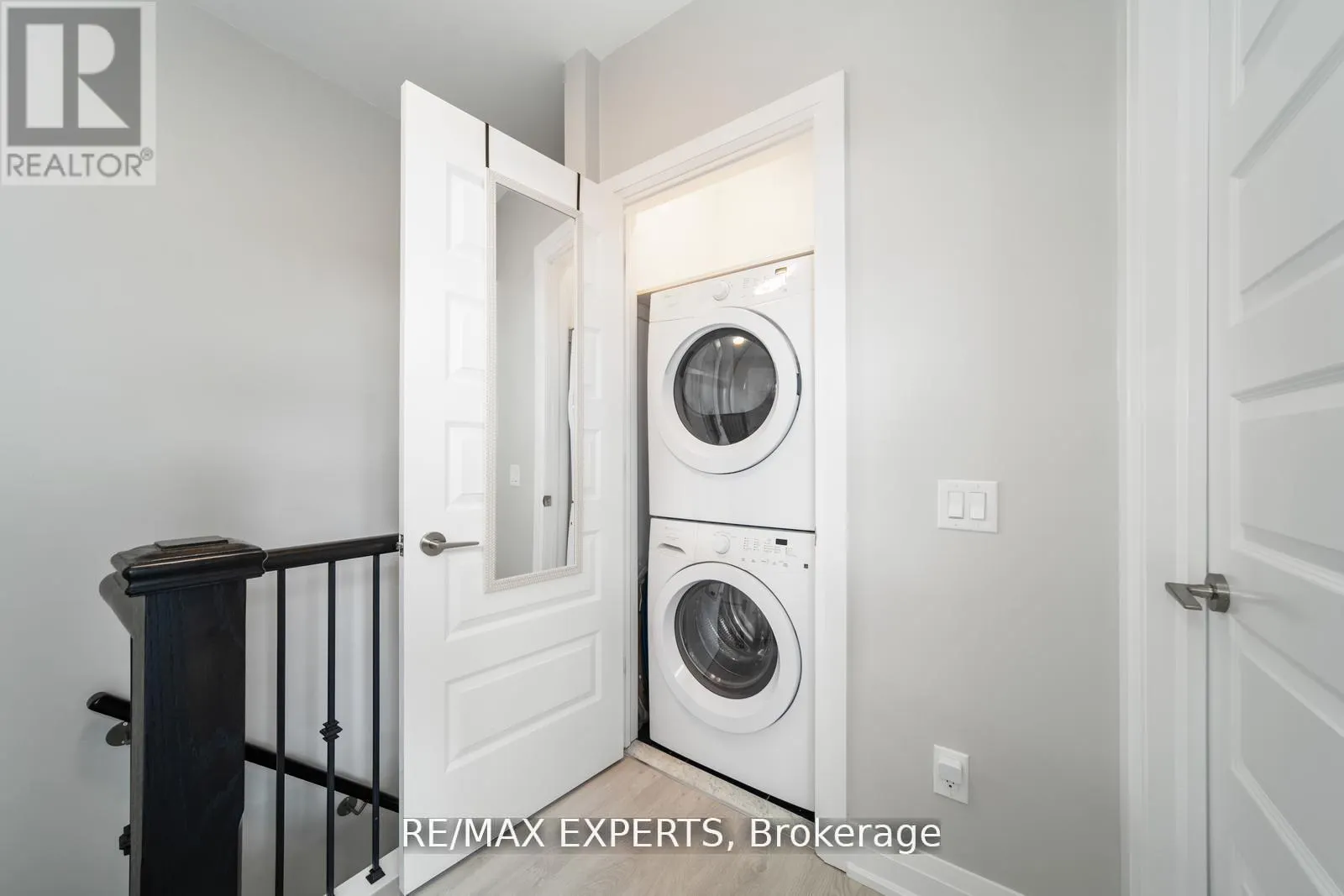 40 - 8167 KIPLING AVENUE
