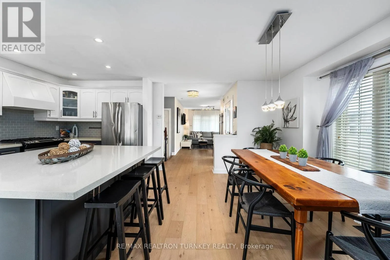 84 ADMIRAL CRESCENT