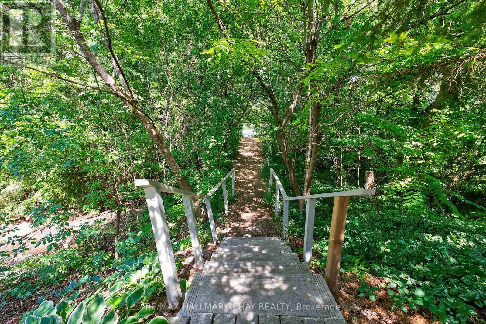 912 CREEKFRONT WAY