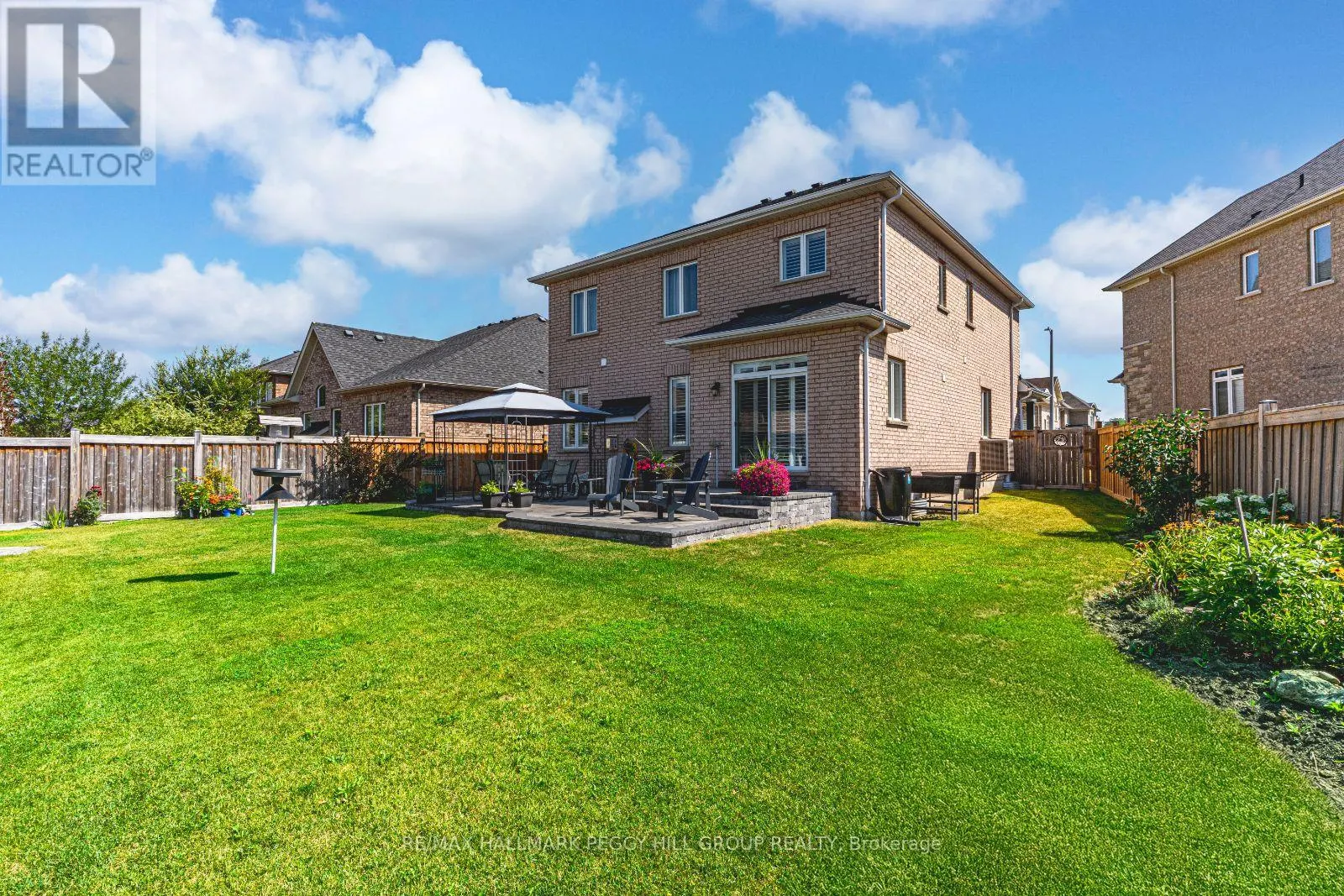 25 COPELAND CRESCENT