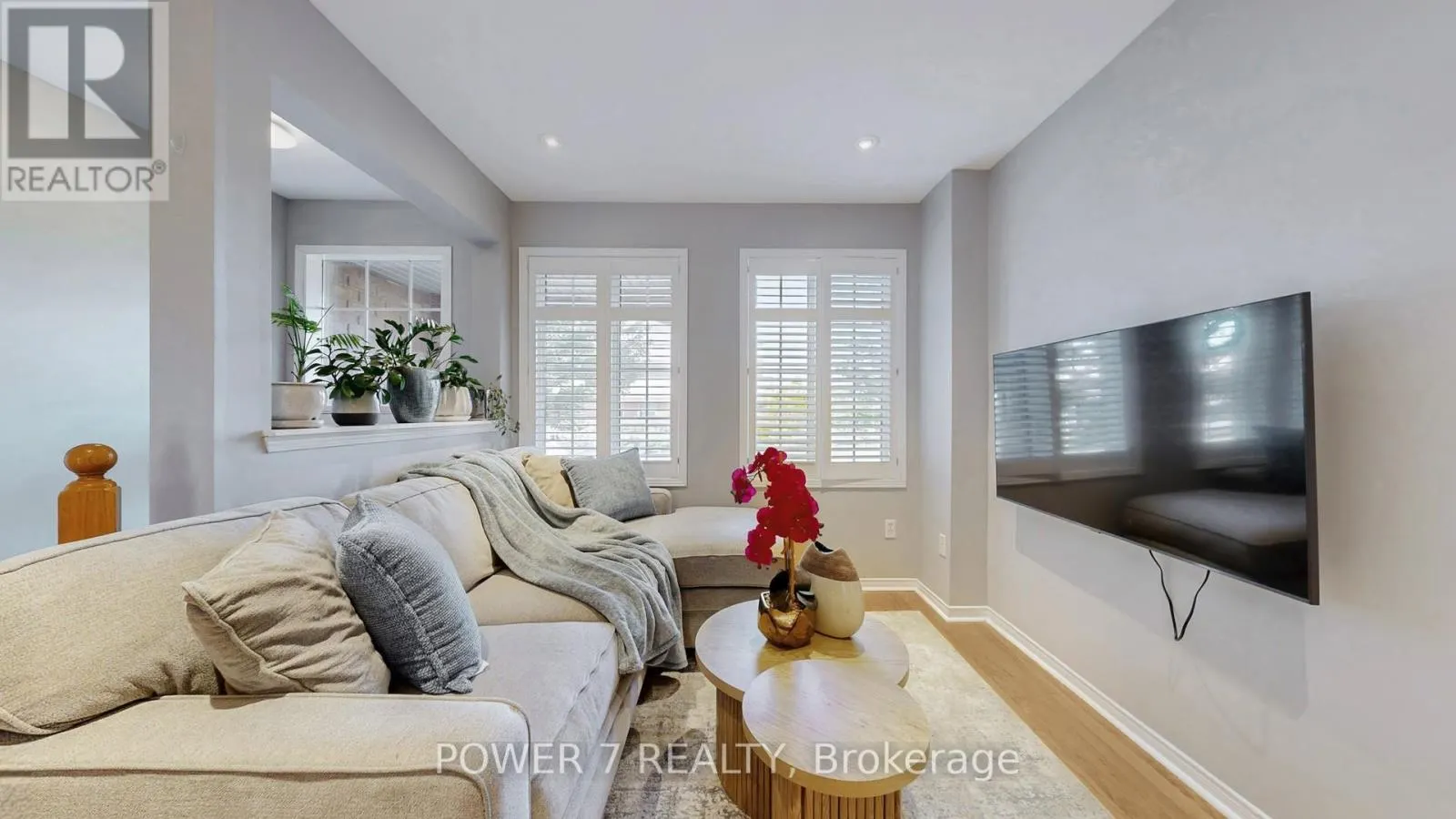379 WHITE'S HILL AVENUE