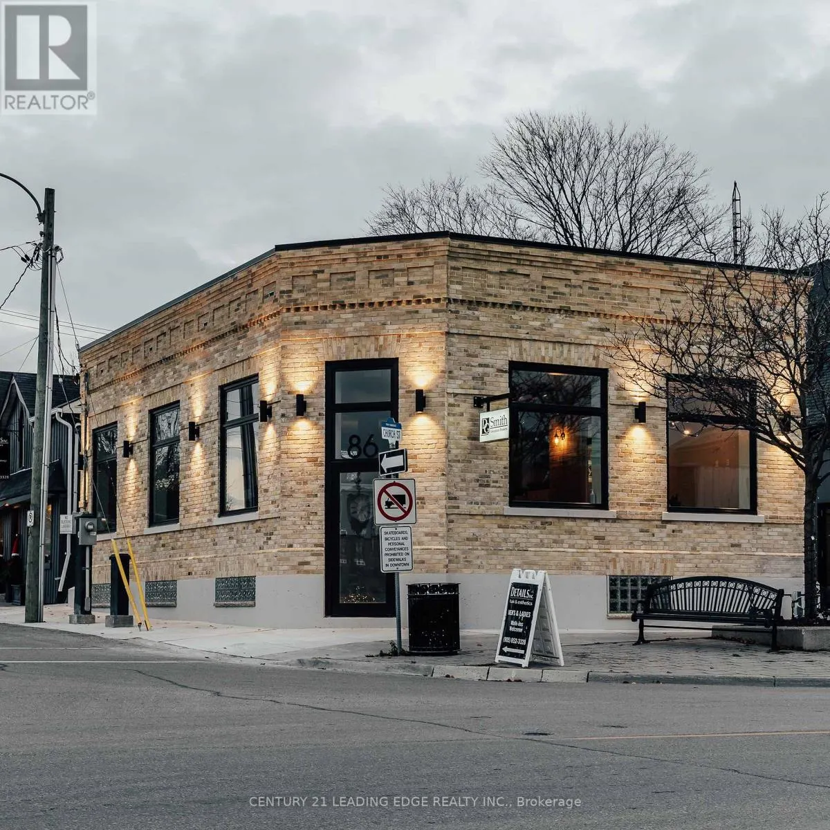 86 BROCK STREET W