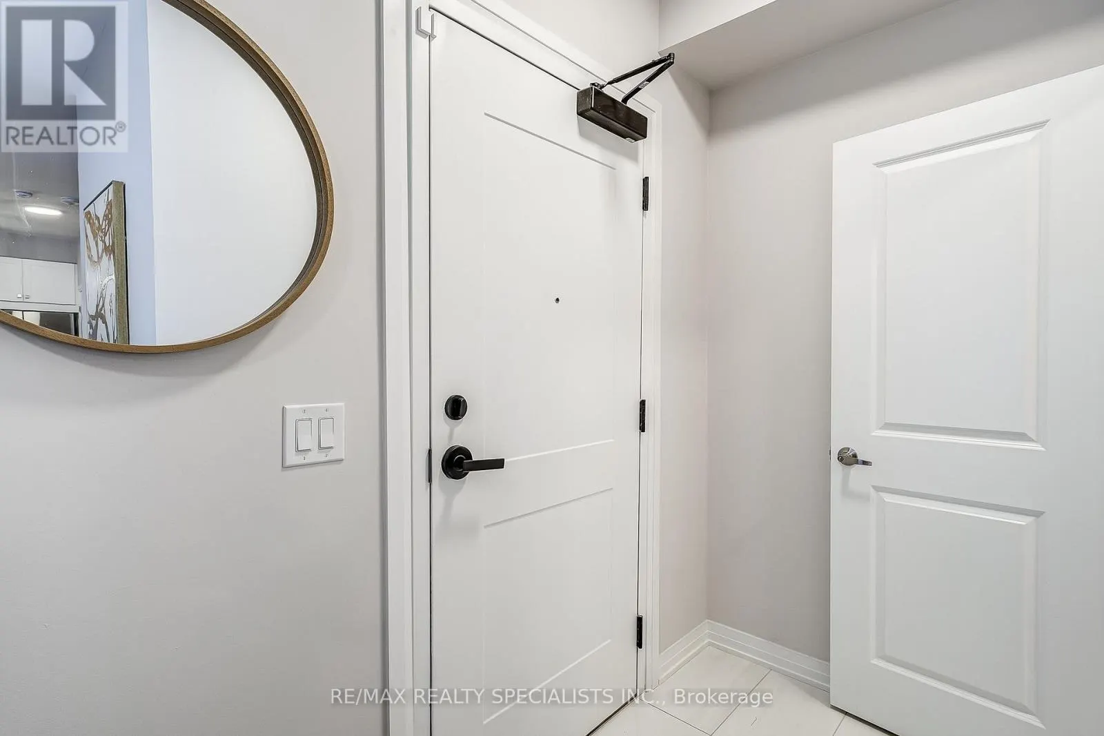 2 - 50 BAYNES WAY