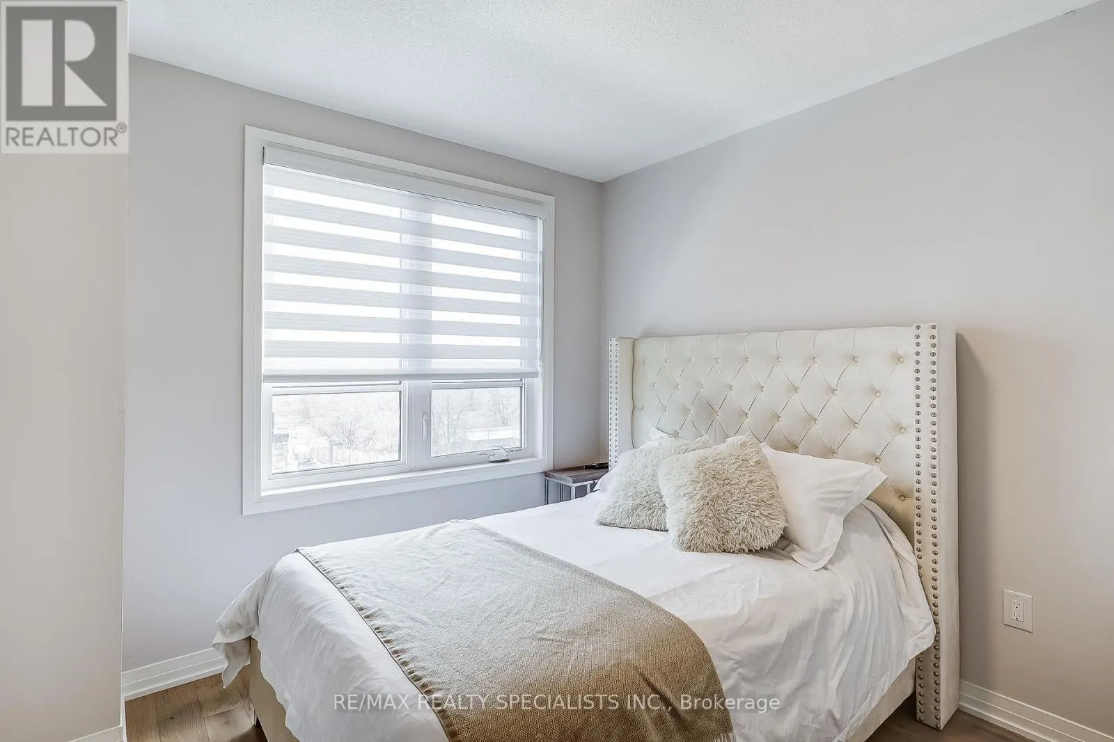 2 - 50 BAYNES WAY