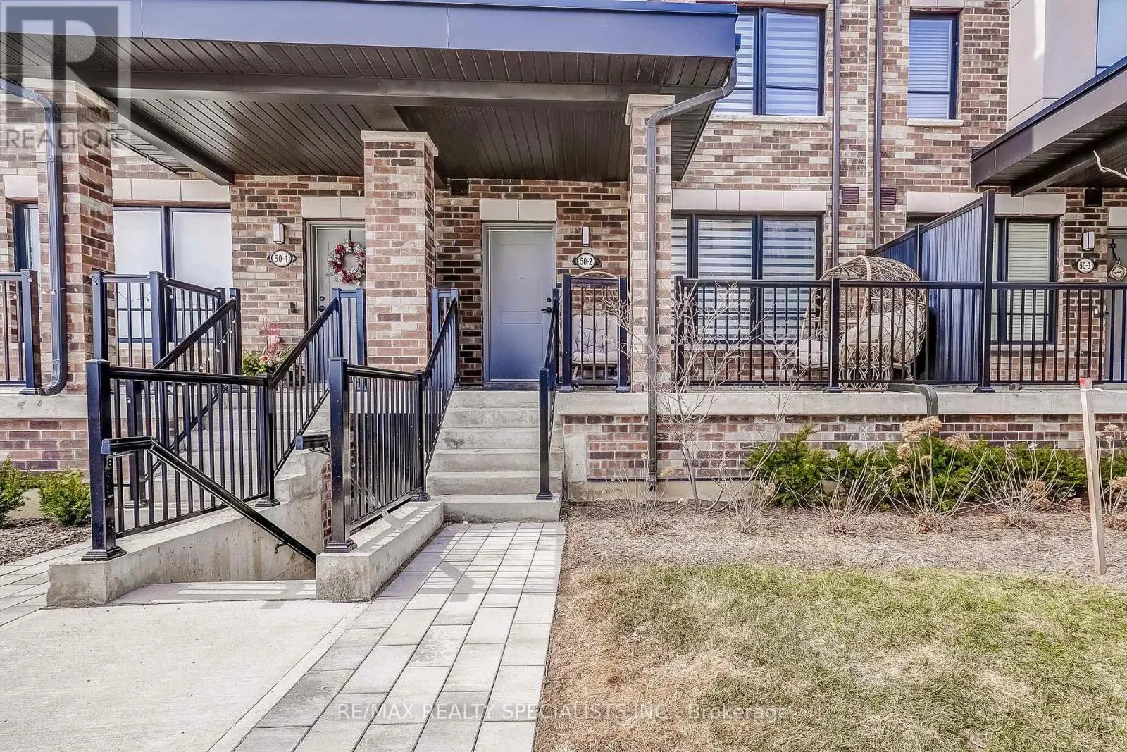 2 - 50 BAYNES WAY