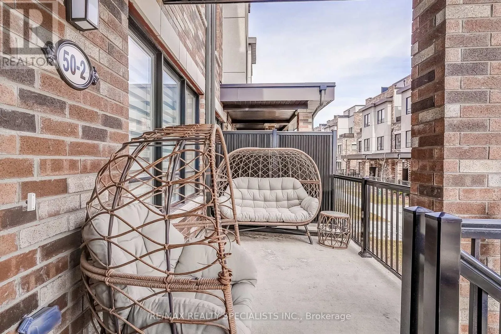 2 - 50 BAYNES WAY