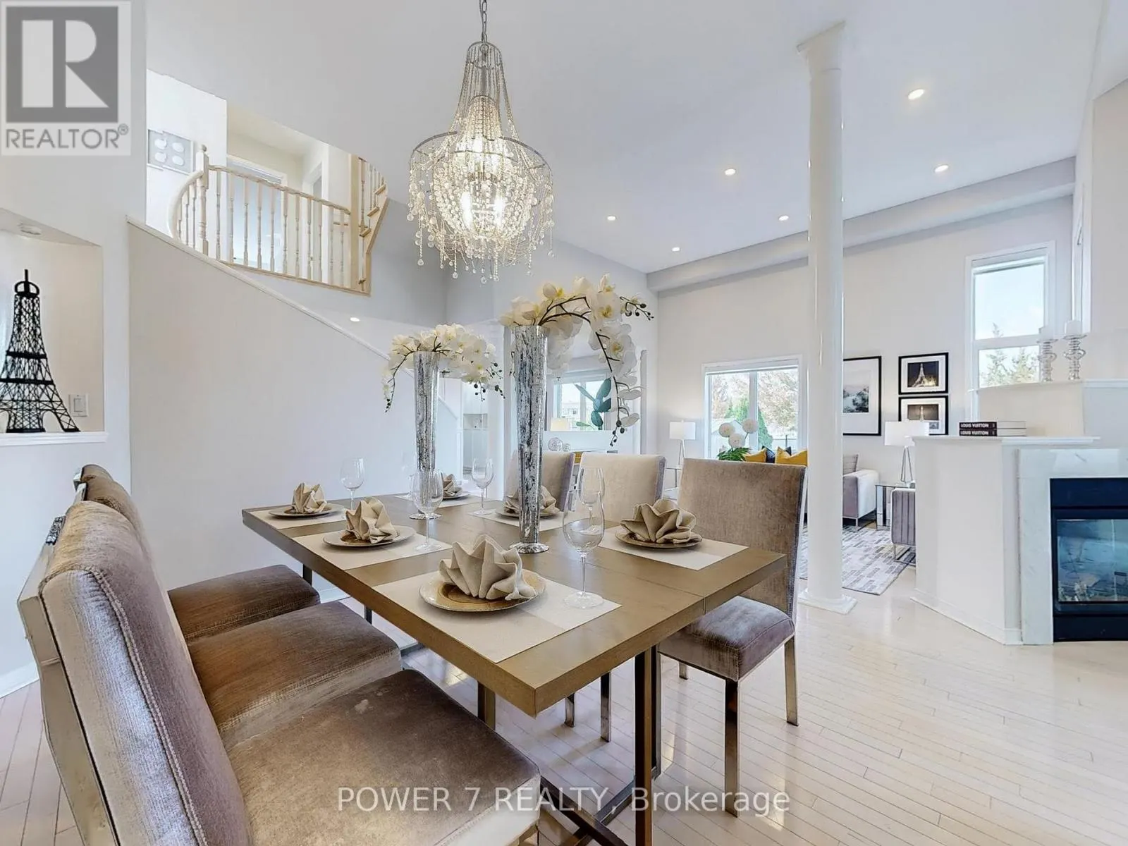 85 QUEENSWAY DRIVE