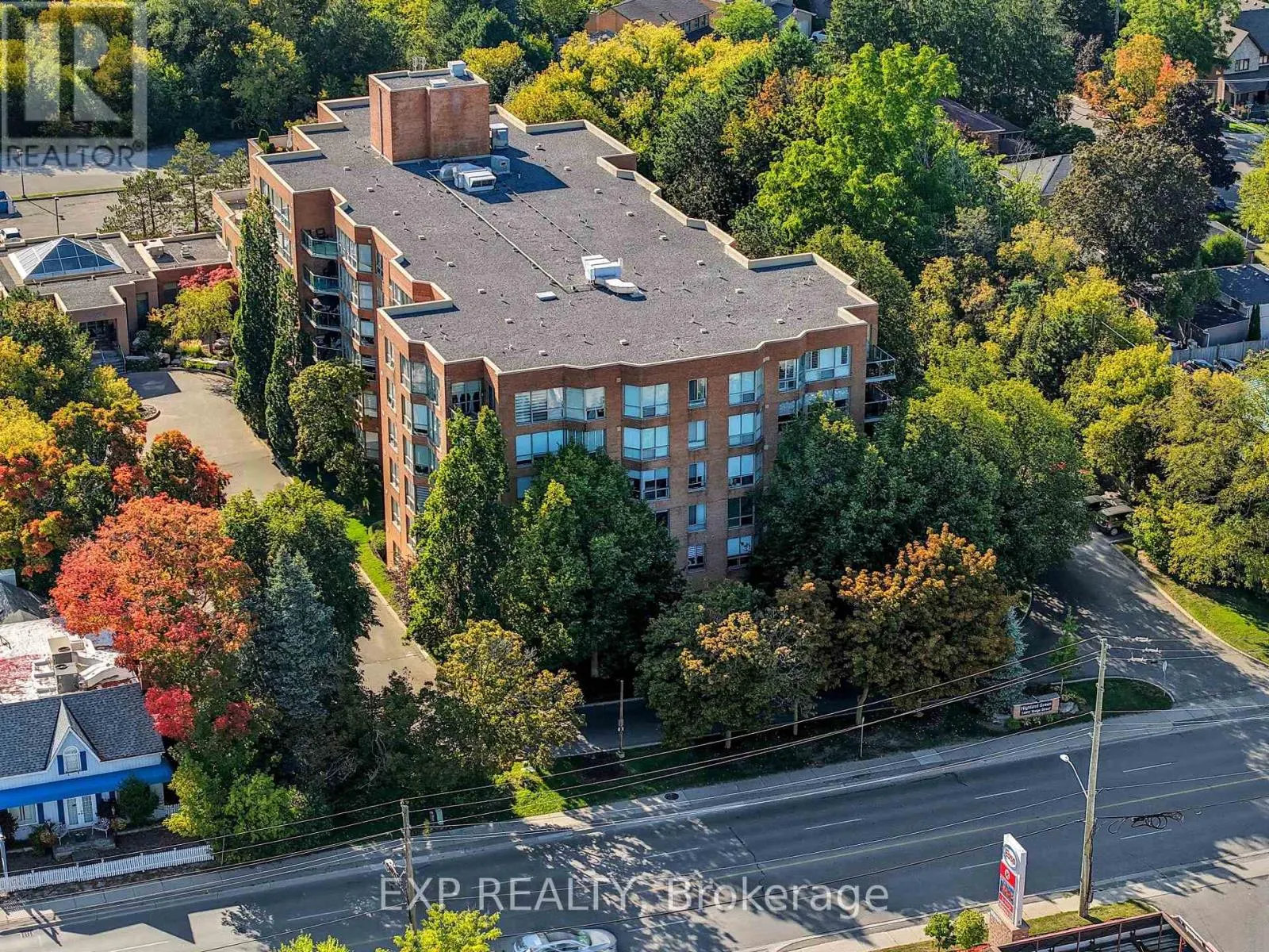 111 - 14924 YONGE STREET