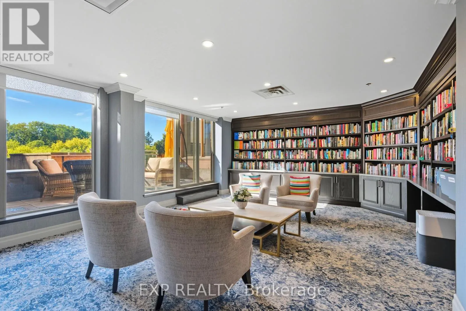 111 - 14924 YONGE STREET