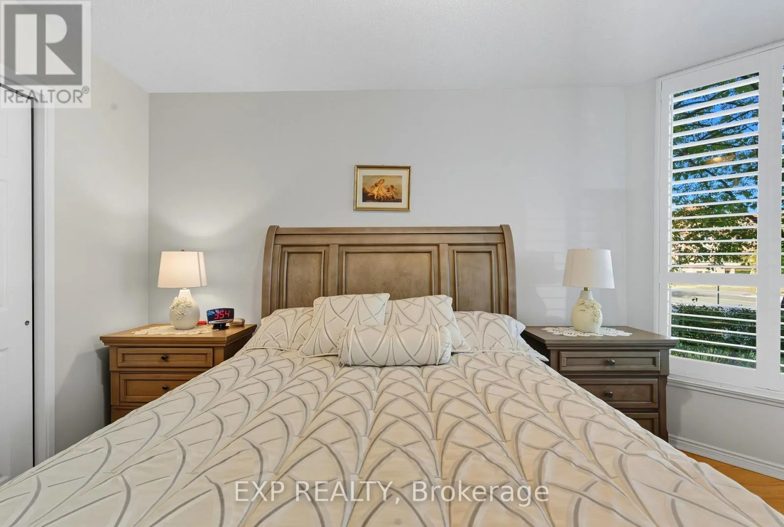 111 - 14924 YONGE STREET
