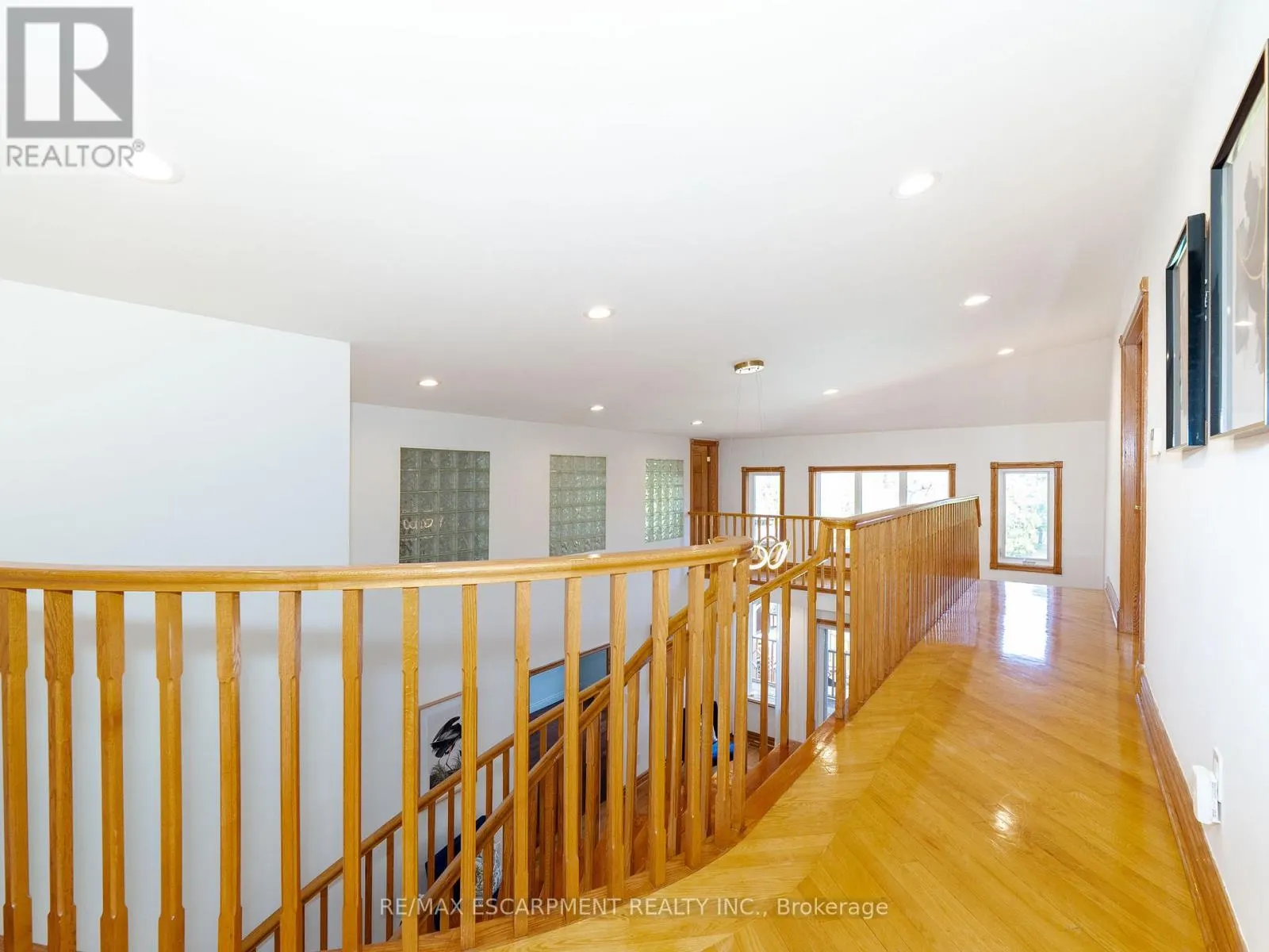 122 ARTEN AVENUE