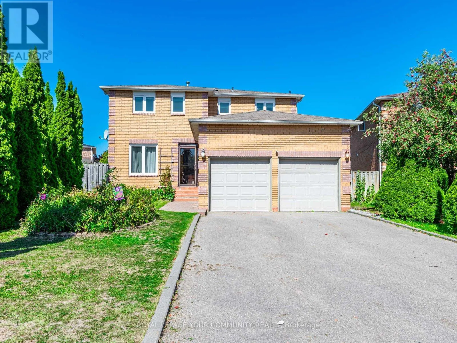 5 MANDEL CRESCENT