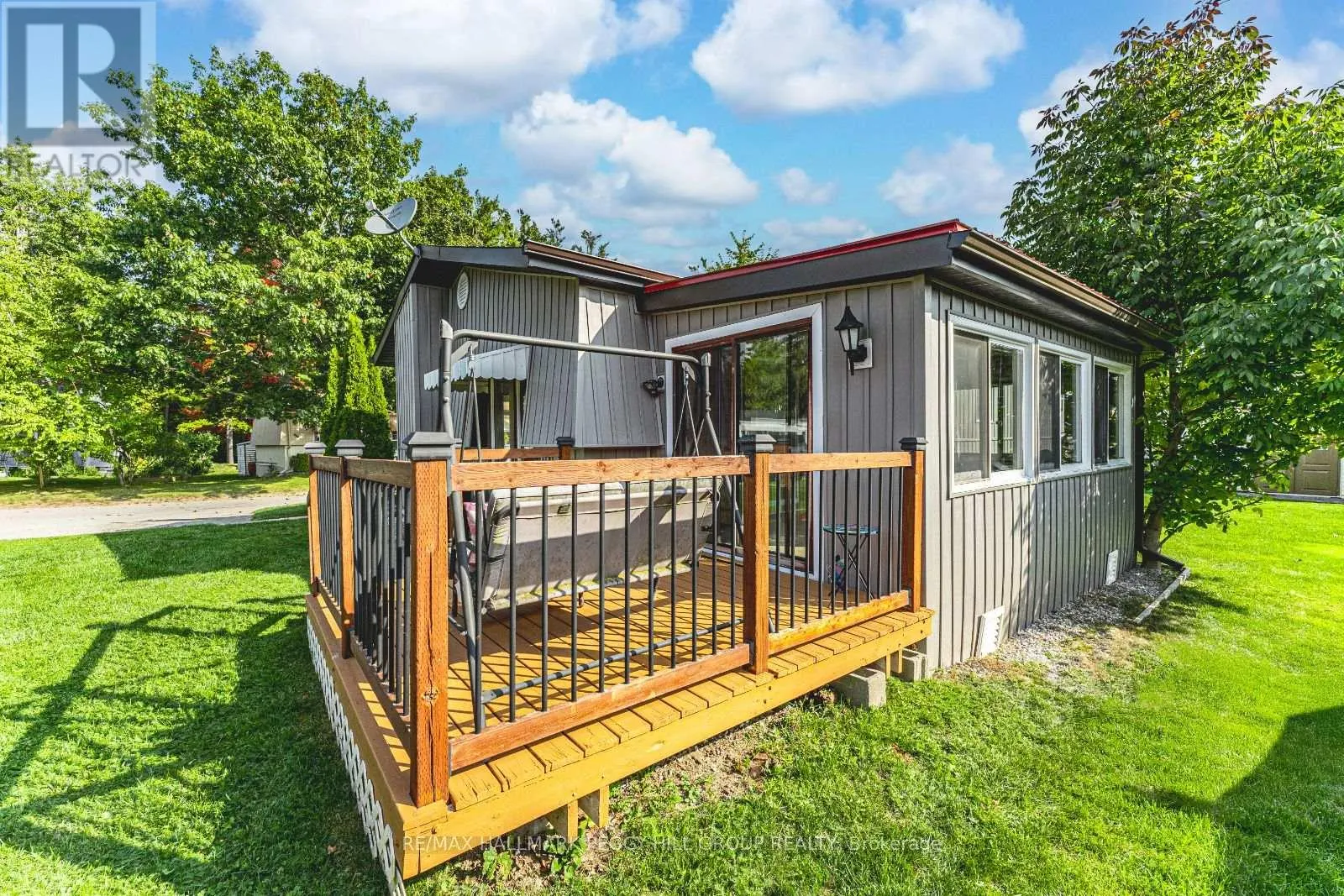 15 RIVERVIEW CIRCLE