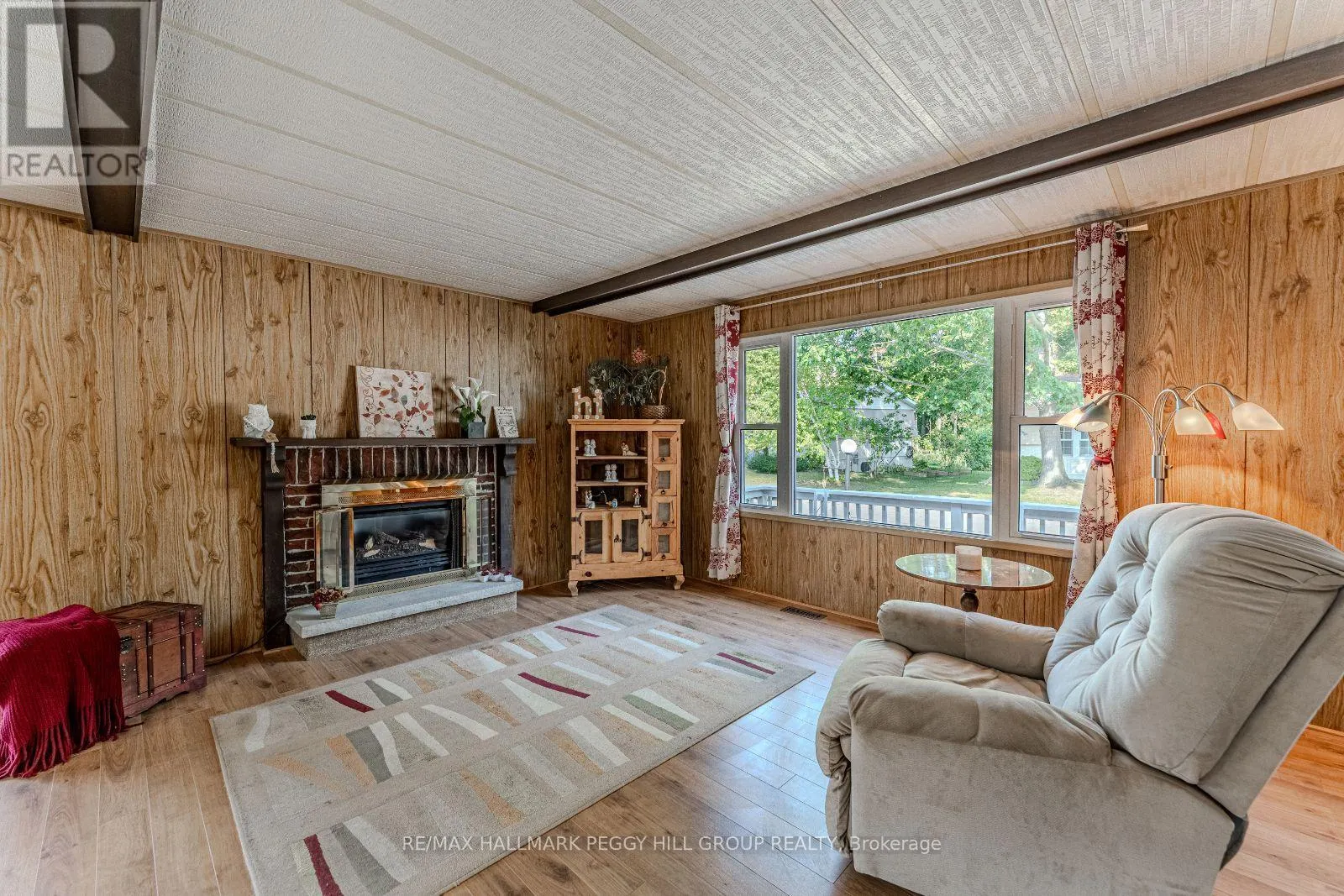 15 RIVERVIEW CIRCLE