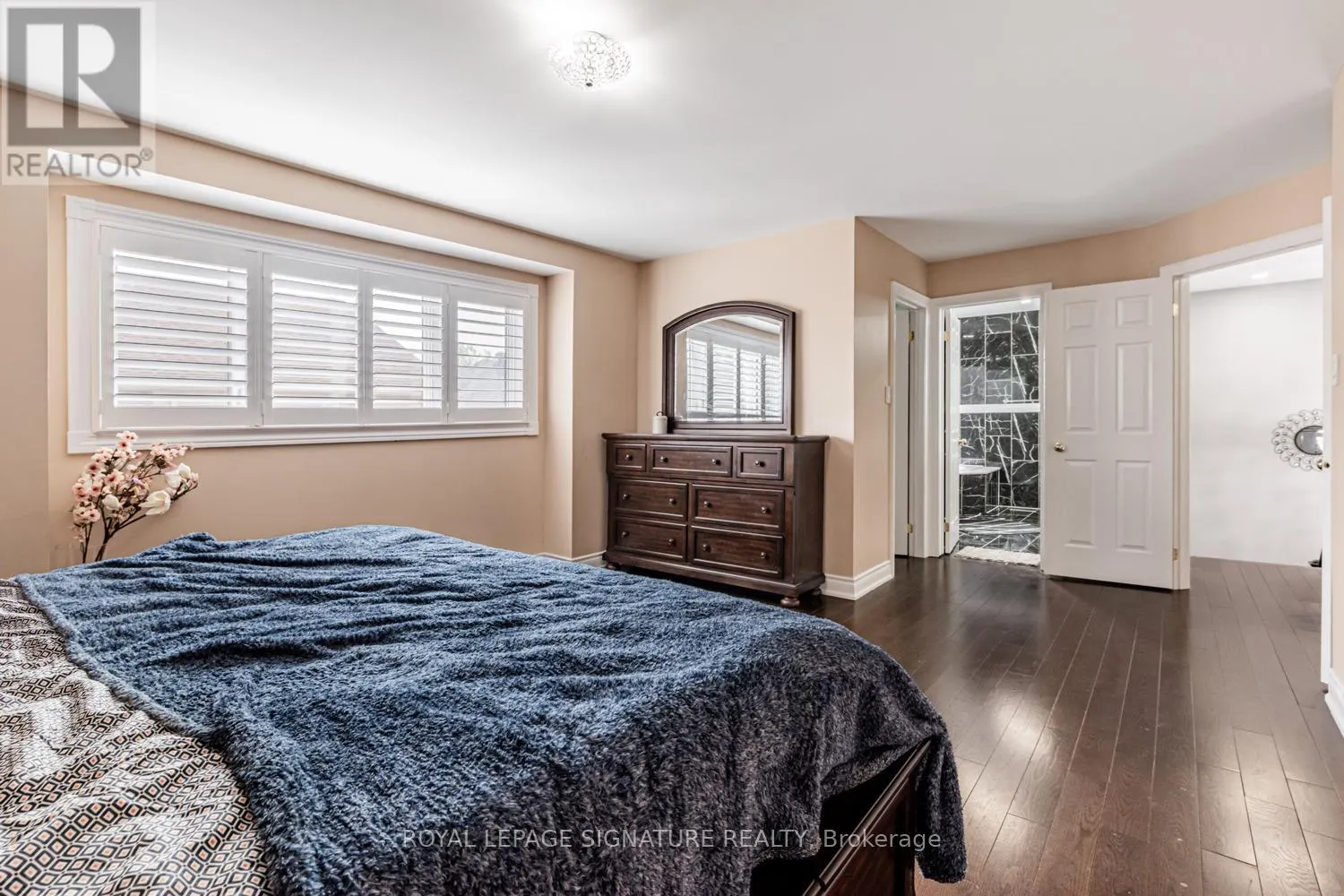 5 SANDCHERRY AVENUE