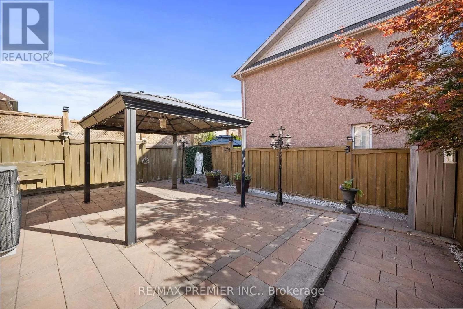 271 PEAK POINT BOULEVARD
