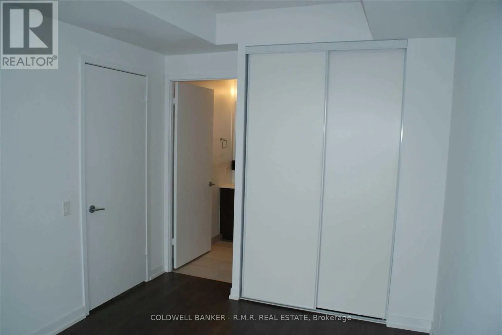 2002 - 898 PORTAGE PARKWAY, #2002