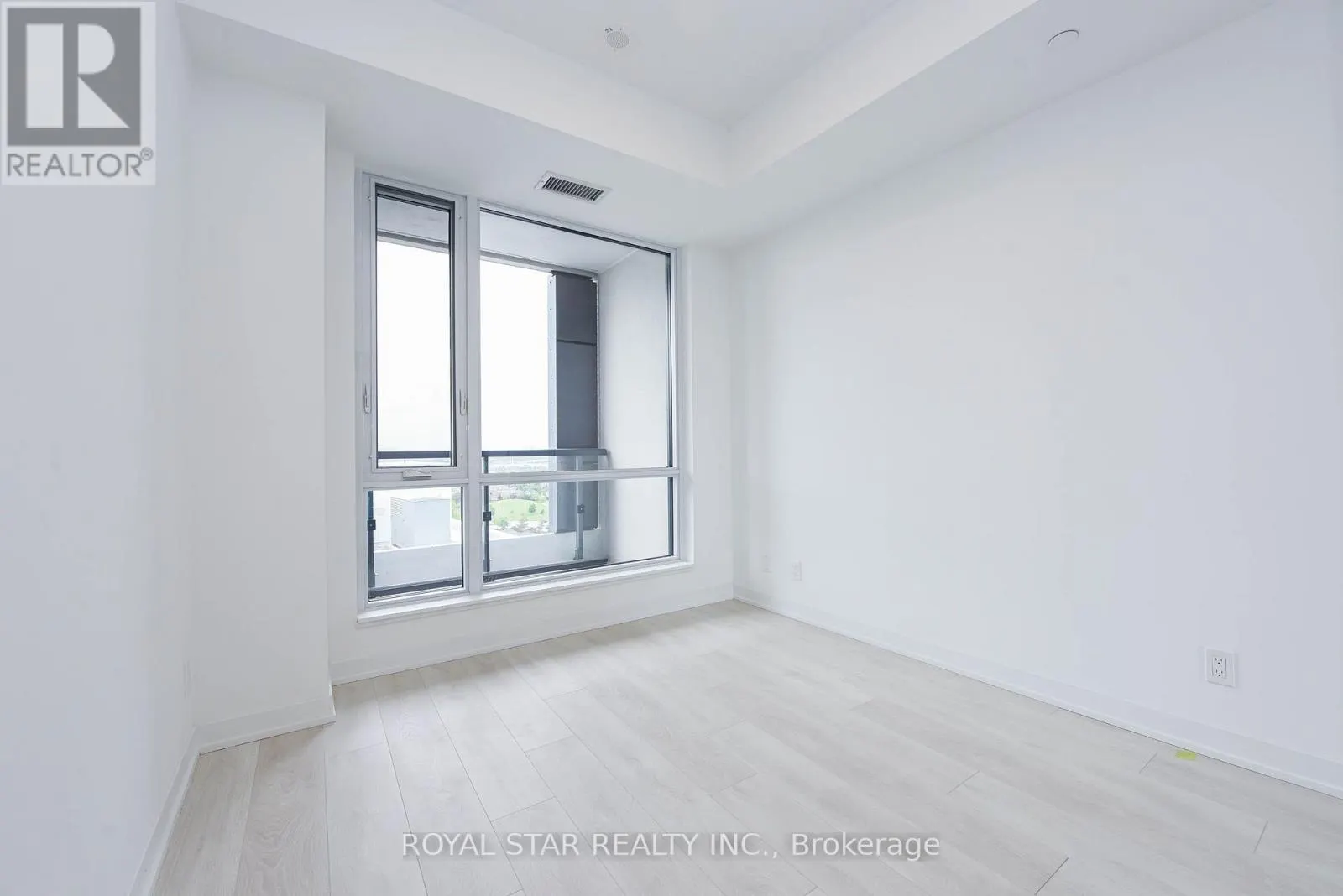 1502 - 7950 BATHURST STREET