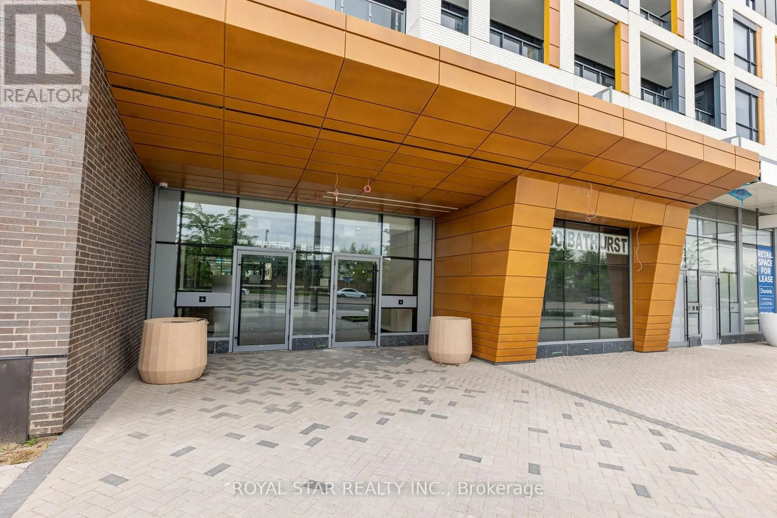 1502 - 7950 BATHURST STREET