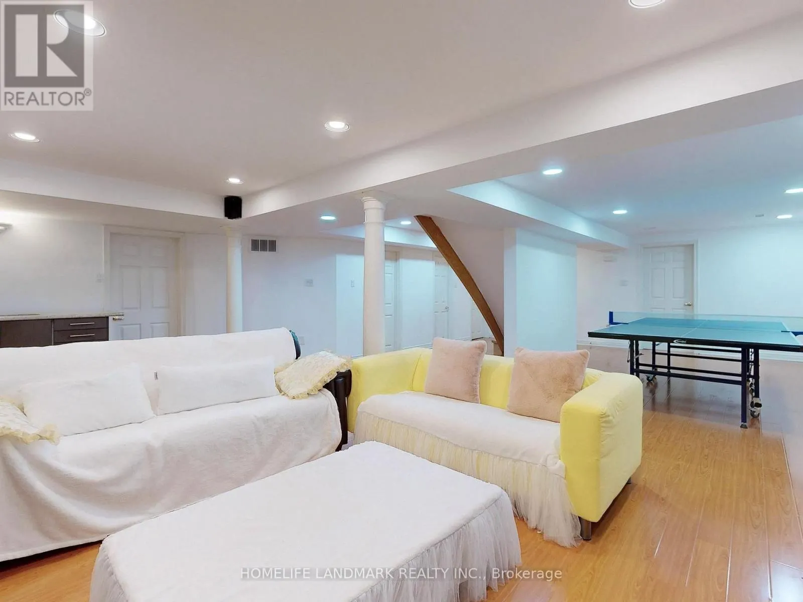 64 BRADGATE DRIVE
