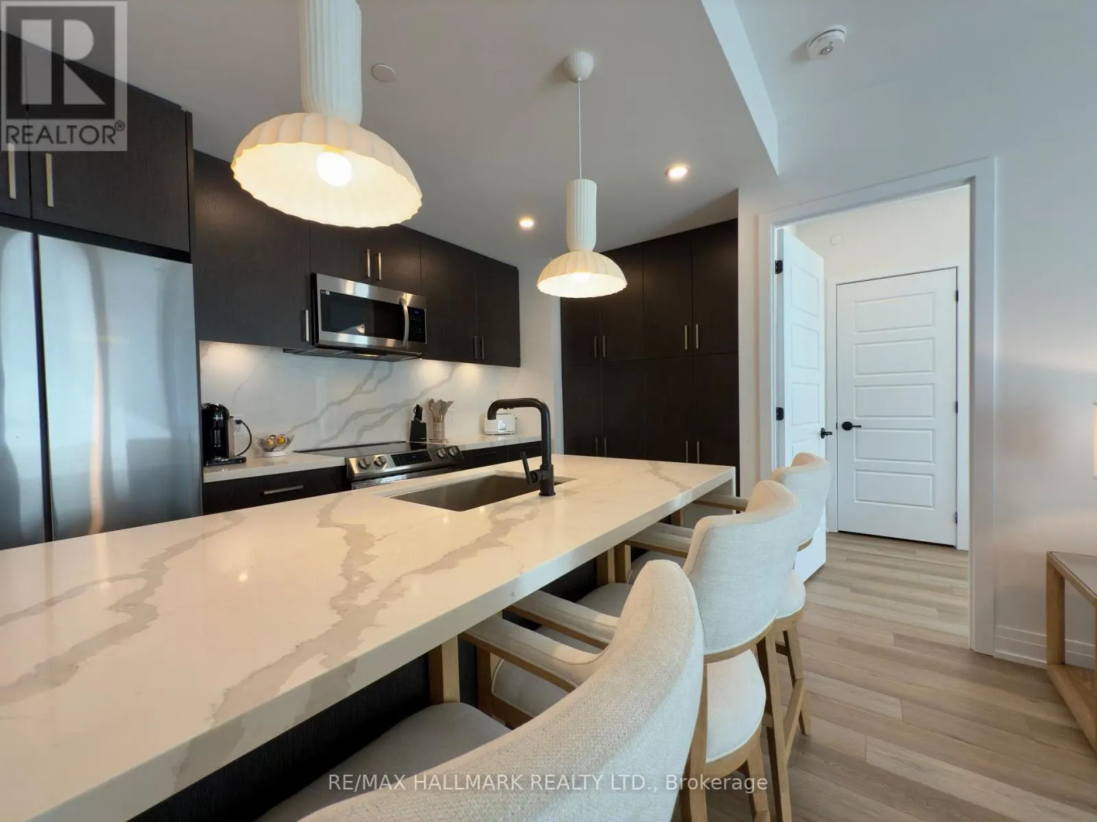 321 - 415 SEA RAY AVENUE