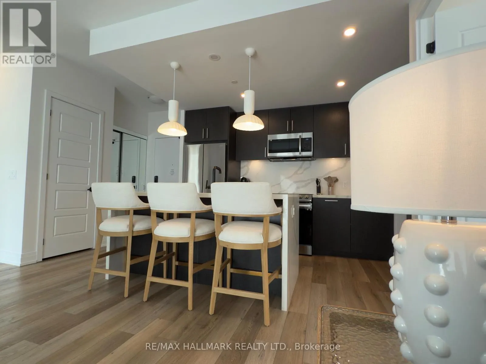 321 - 415 SEA RAY AVENUE
