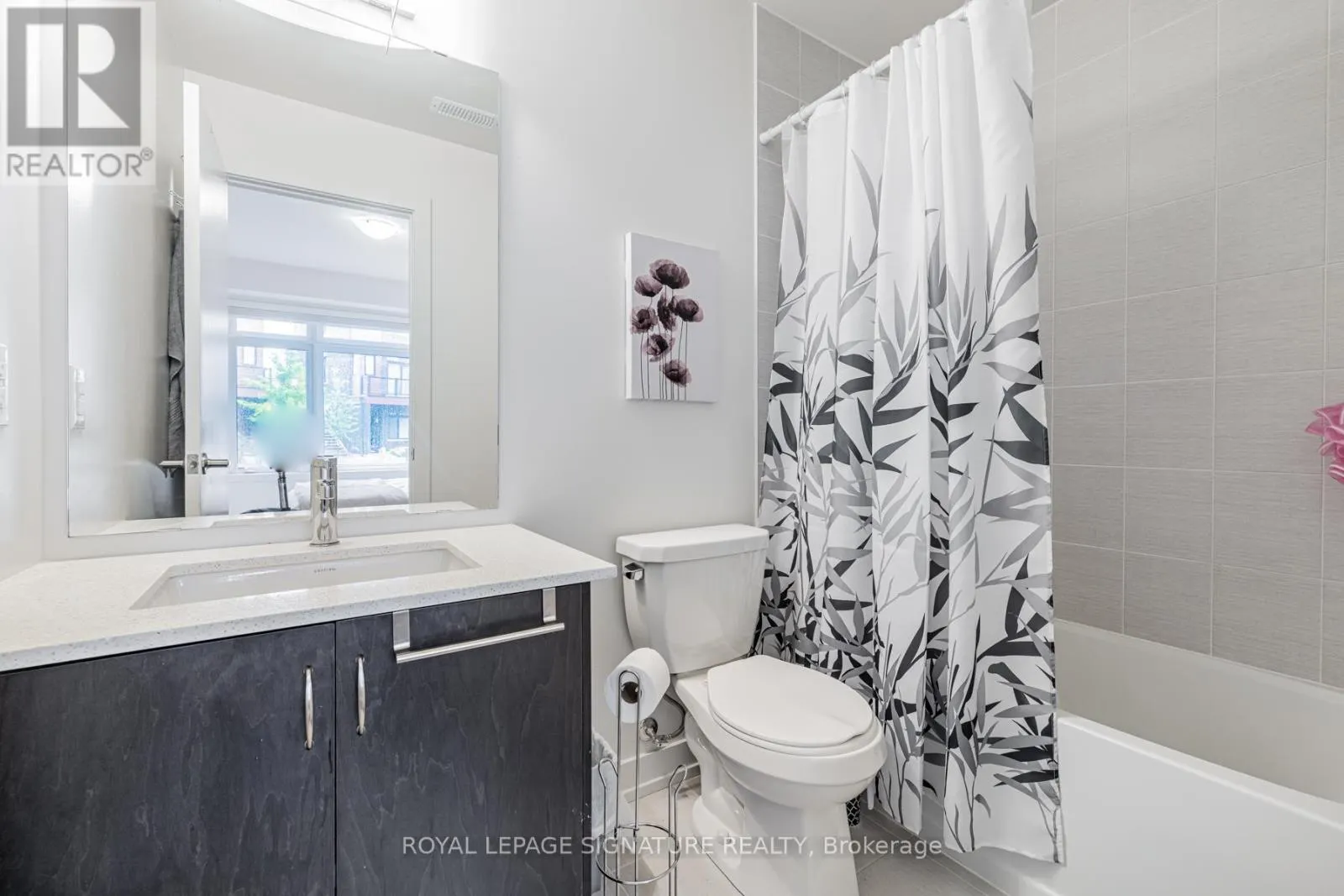 77 - 370C RED MAPLE ROAD