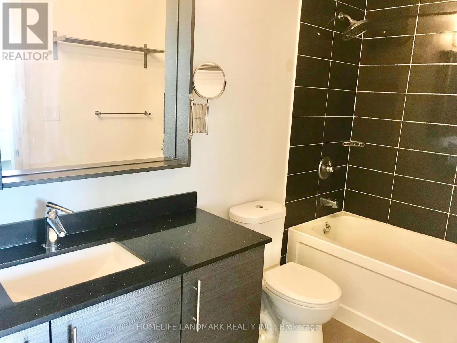 608 - 277 SOUTH PARK ROAD