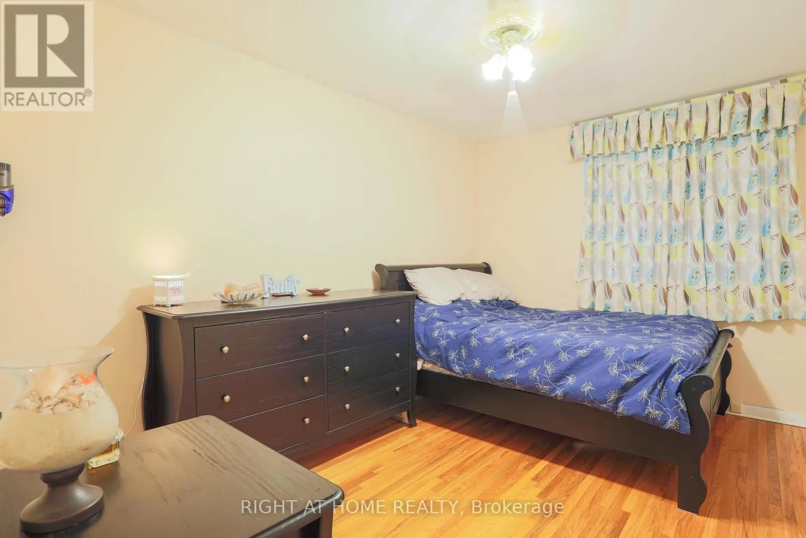 303 BLUE GRASS BOULEVARD