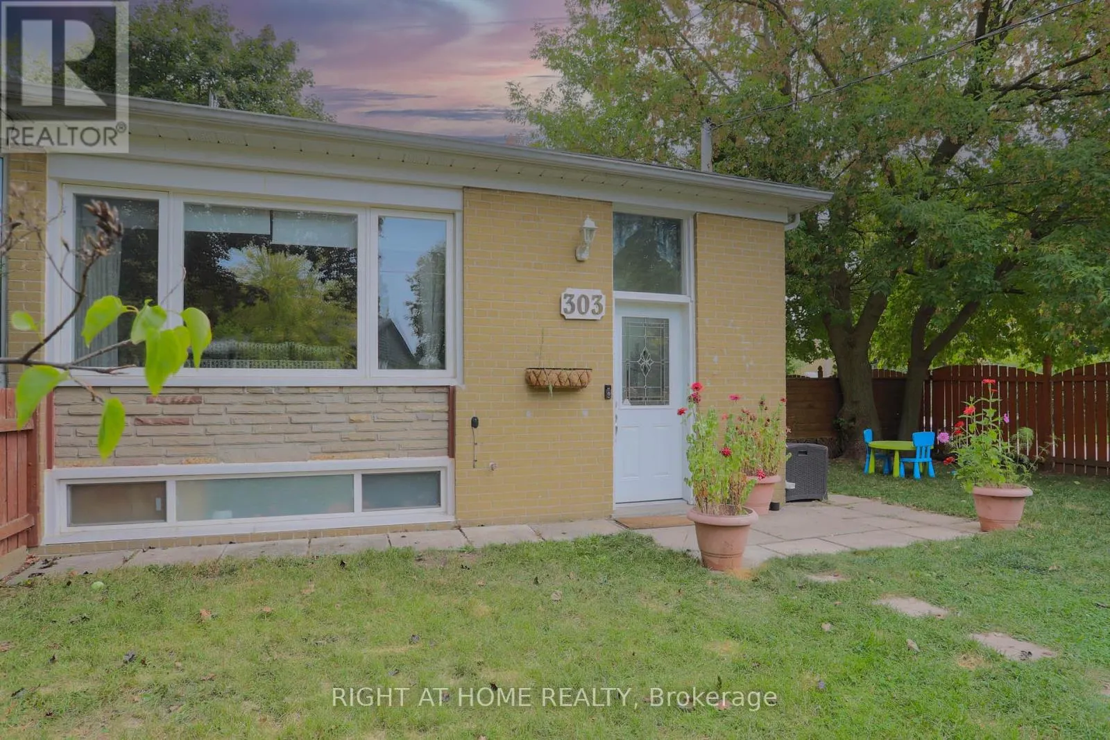 303 BLUE GRASS BOULEVARD