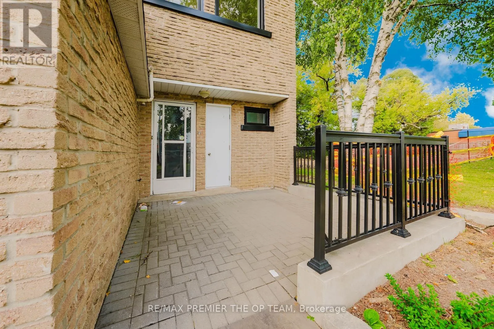 22 HENDERSON DRIVE