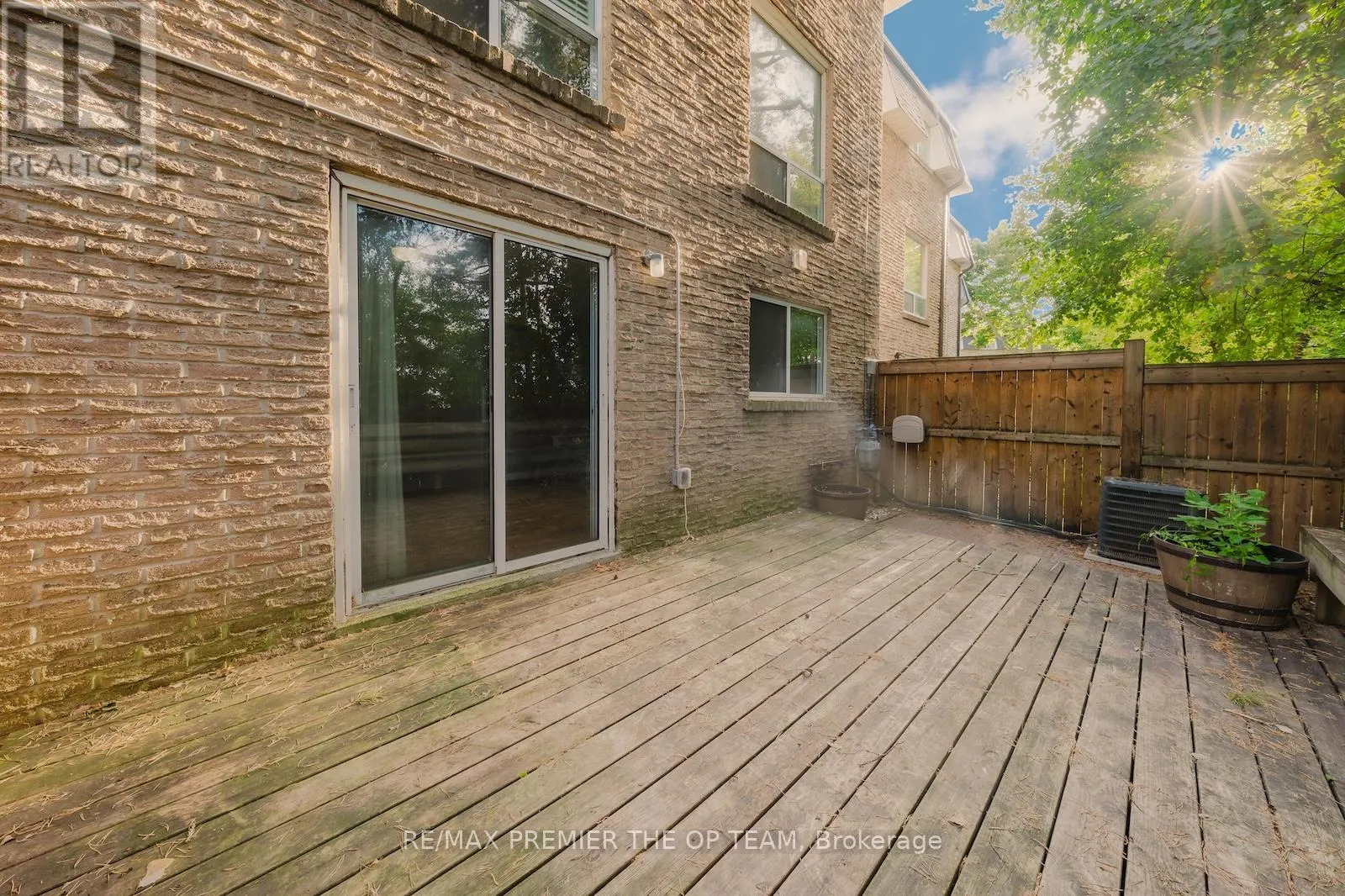 22 HENDERSON DRIVE