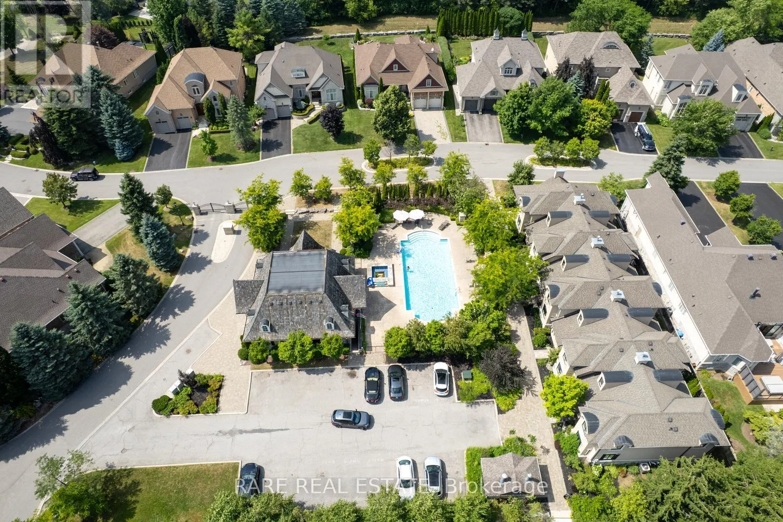 40 COUNTRY CLUB DRIVE