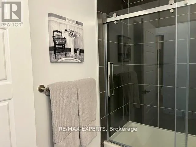 429 - 415 SEA RAY AVENUE