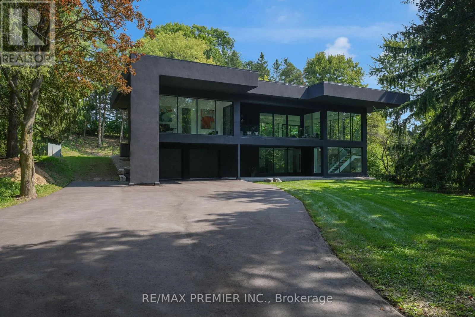 350 KINGSCROSS DRIVE